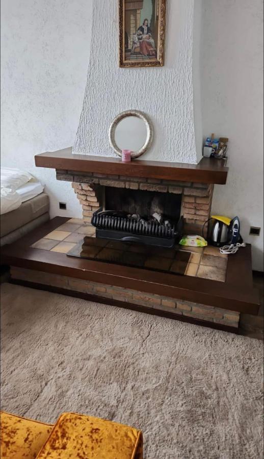 Private Room In The Centre Of Tilburgo Exterior foto