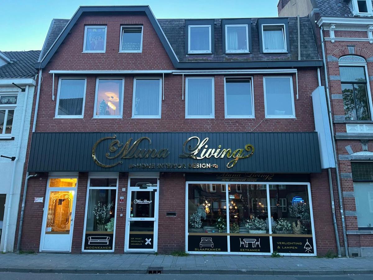 Private Room In The Centre Of Tilburgo Exterior foto